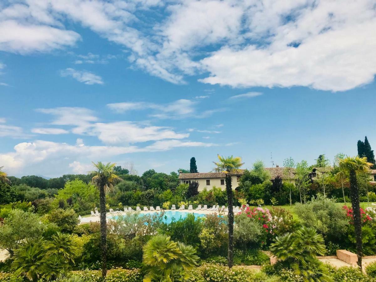 Sky Fort Garda View Sirmione Eksteriør billede